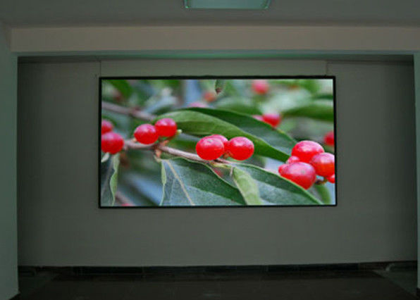 IP 54 Kolorowy ekran LED Panel ścienny wideo TV P5 Slim Die - Odlewanie szerokiego kąta widzenia dostawca