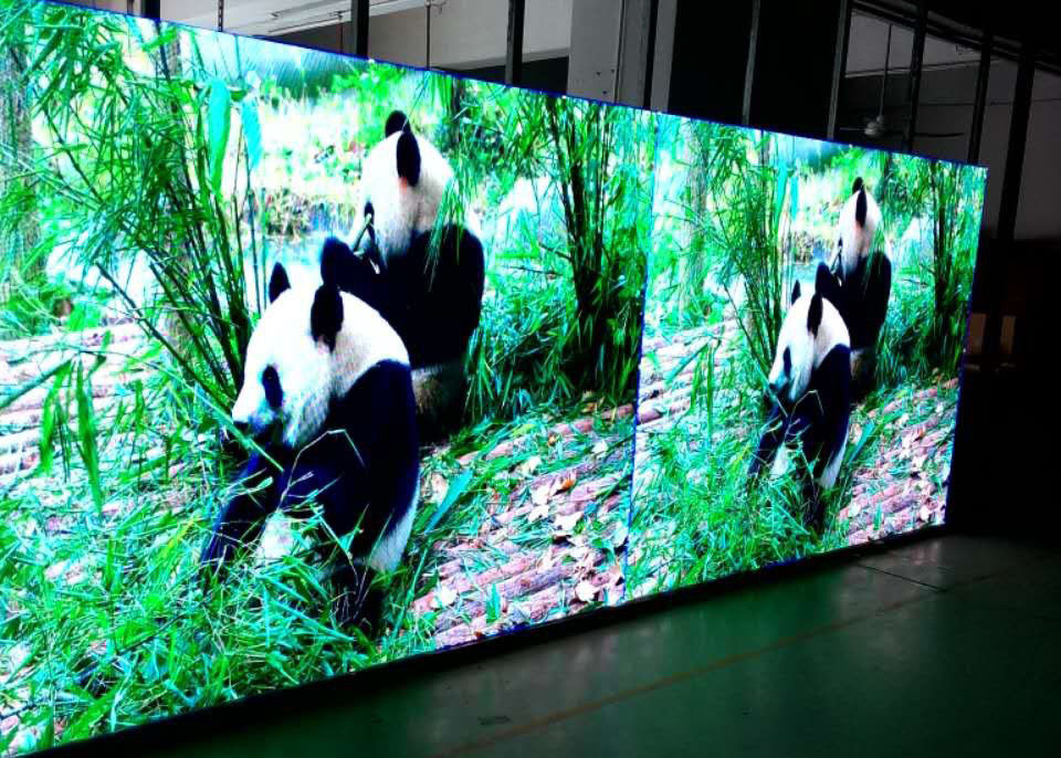 Chiny Pełnokolorowy kryty panel LED, ekran ścienny LED P2.5 o wysokiej rozdzielczości fabryka