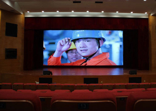 Oszczędność energii P4 HD LED Video Wall Indoor Full Color Ekran LED do pokoju Meeeting dostawca
